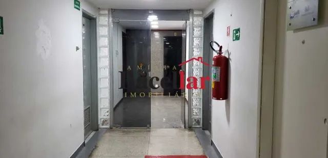 Sala - / Comercial / Centro