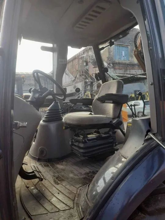 Retroescavadeira Case 580n Ano 2015 - Foto 6