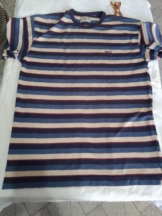 Camisa D.K.S.-3. Importada  G  excelente estado