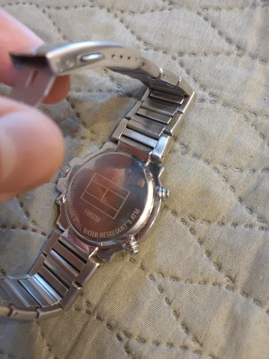 Relógio Tommy Hilfiger quartzo analógico-digital f90330. Caixa de aço. Fundo preto - Foto 3