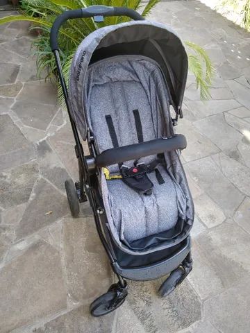 Carrinho de bebê Galzerano + bebê conforto 