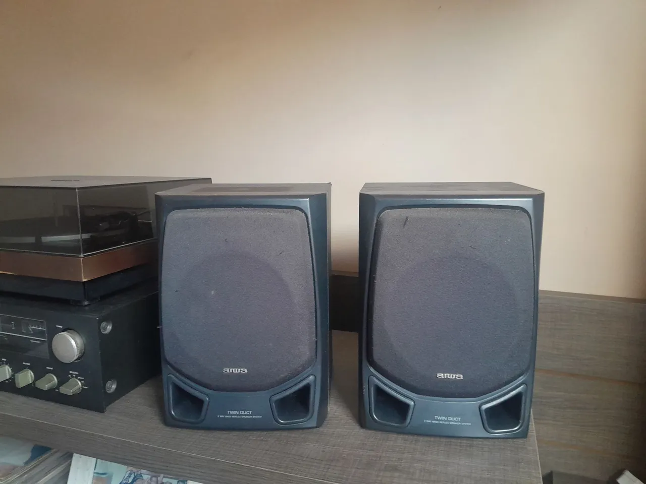 Caixas de som aiwa