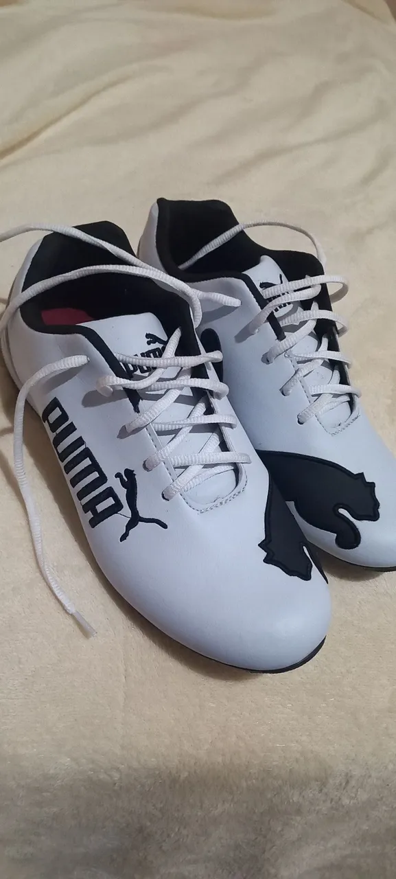 Tênis Puma Masculino Branco com Detalhes Pretos