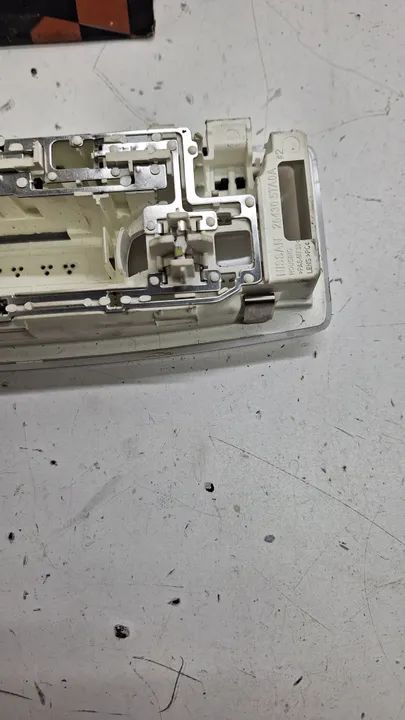 Luz Cortezia Teto Nissan Kicks 2022 / 2023 - Foto 8
