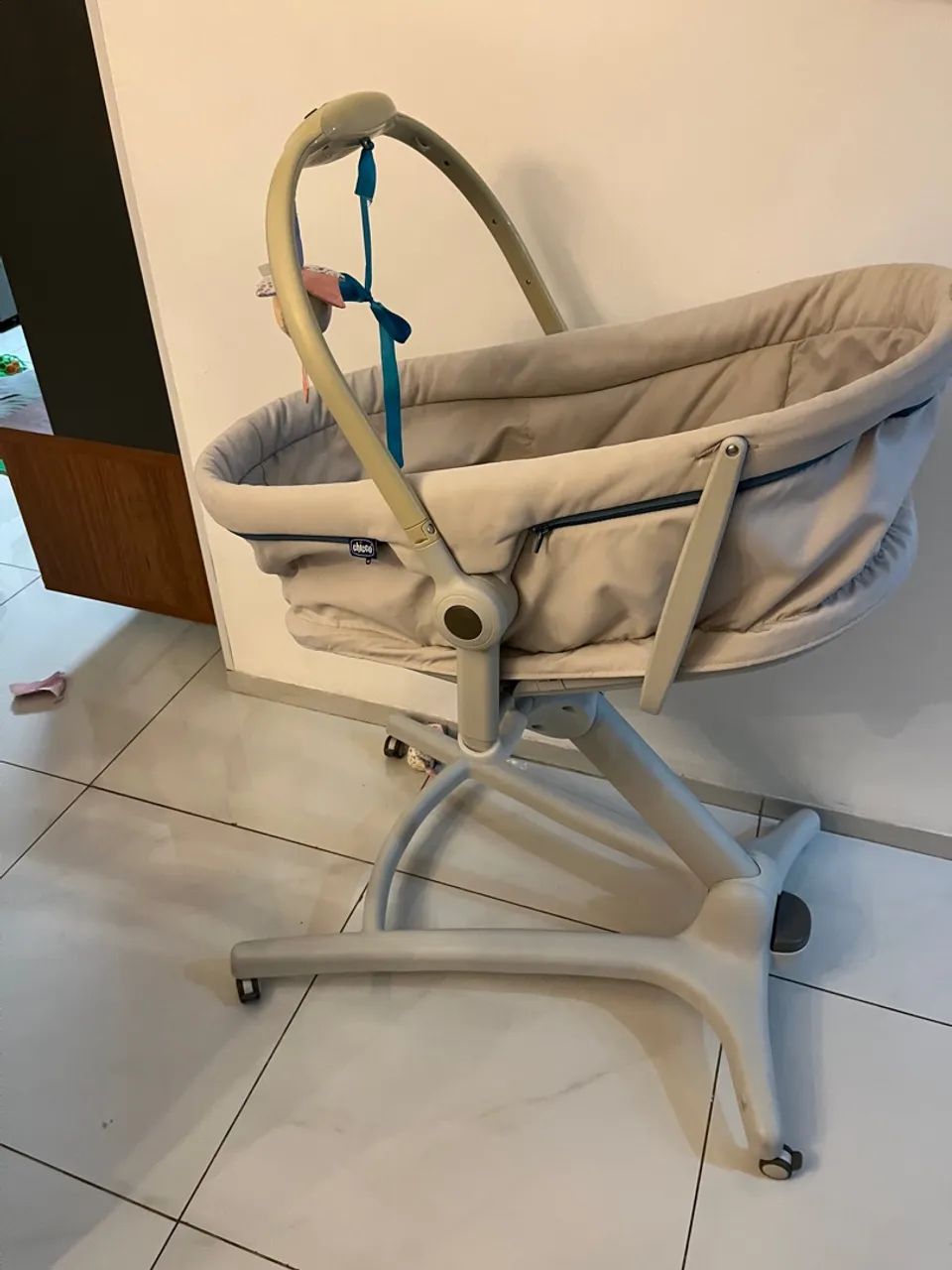 Berço tipo Moisés 4 em 1 marca Chicco