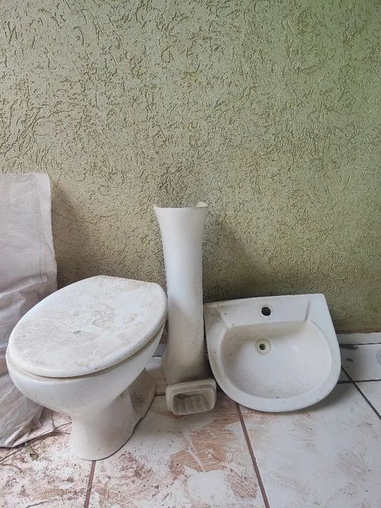 Pia e vaso usados