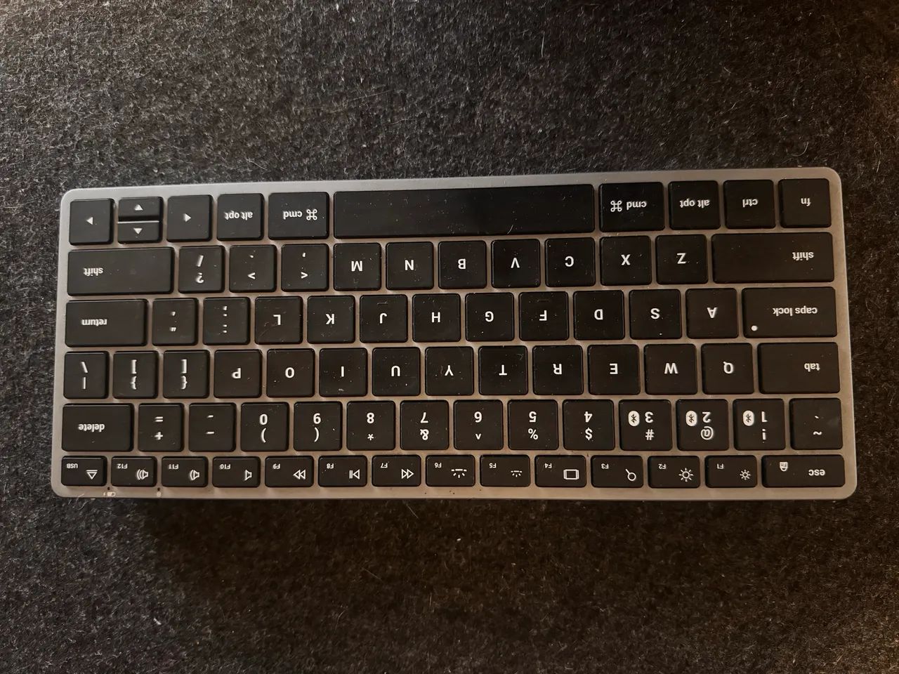 Teclado satechi sem fio 