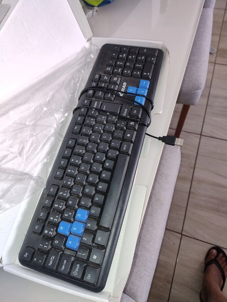 Teclado KRAD com Fio - Periférico de Computador