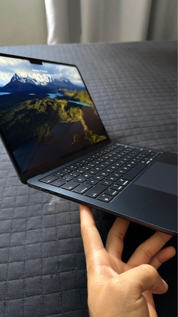 Macbook Air M2, 8GB, 256GB, 13,6 pol cor Midnight Black