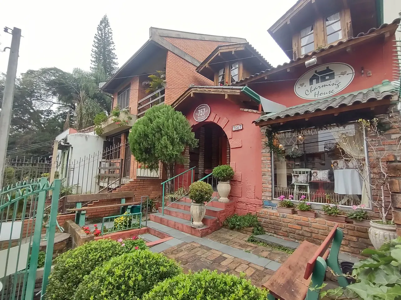 Imóvel para aluguel tem 80 metros quadrados com 3 quartos em Mont Serrat - Porto Alegre -