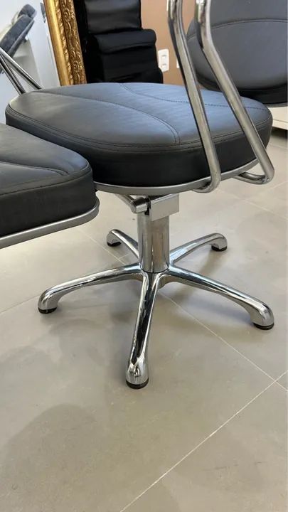 Cadeira de maquiagem  Profissional com Apoio para Pés65153836825473122