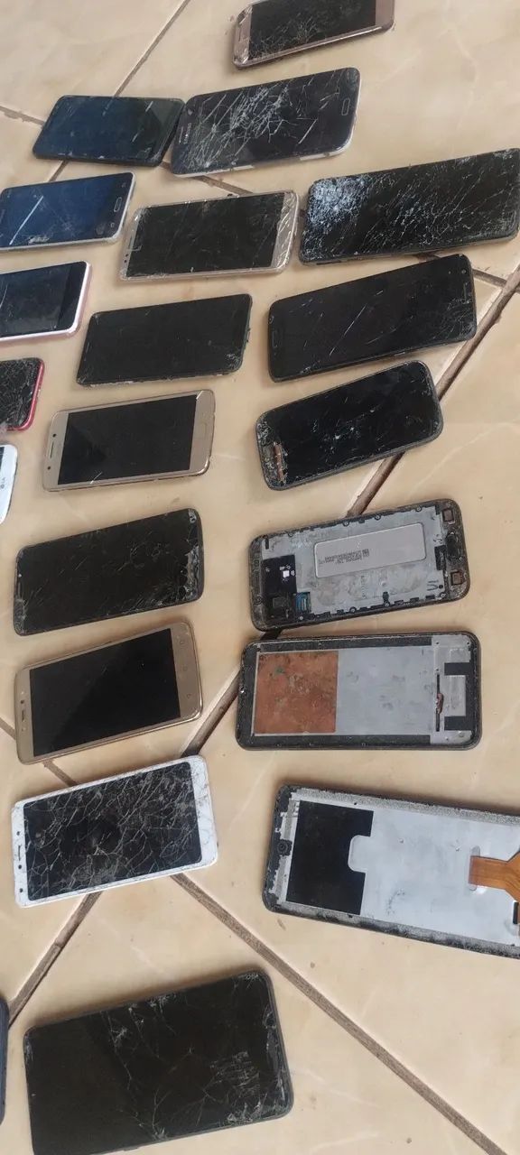 Celular retirada de peças  - Foto 5