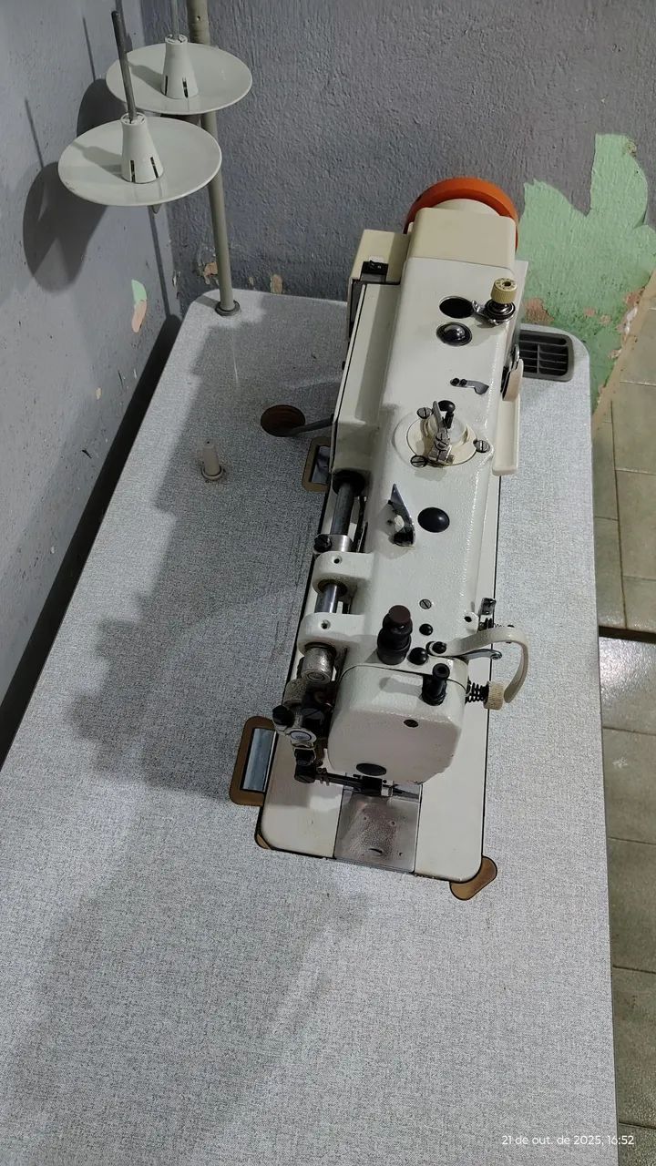Maquina de costura  - Foto 3