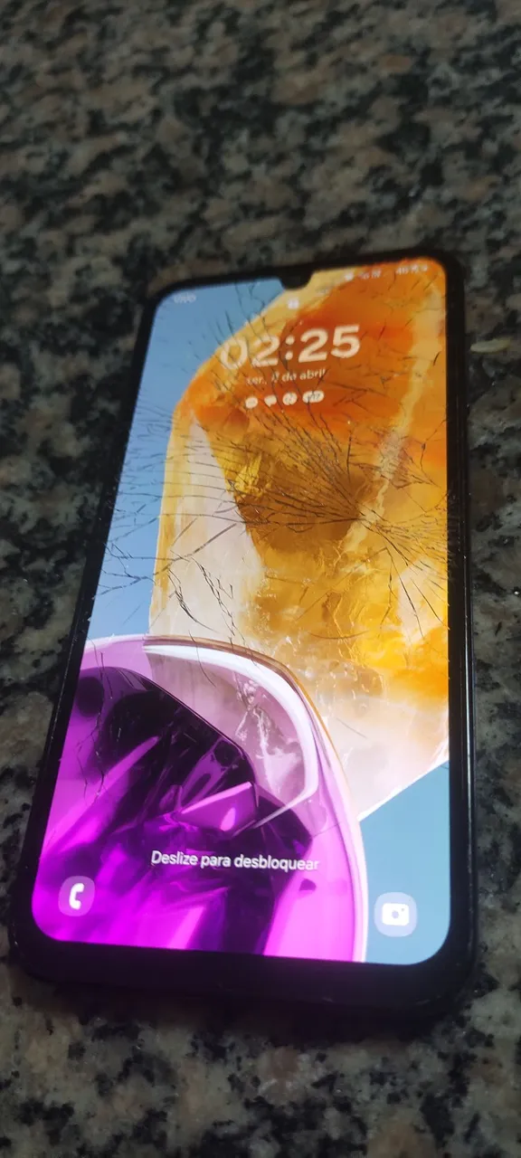 Samsung Galaxy M15 5G 4Gb / 128Gb "Tela trincada"