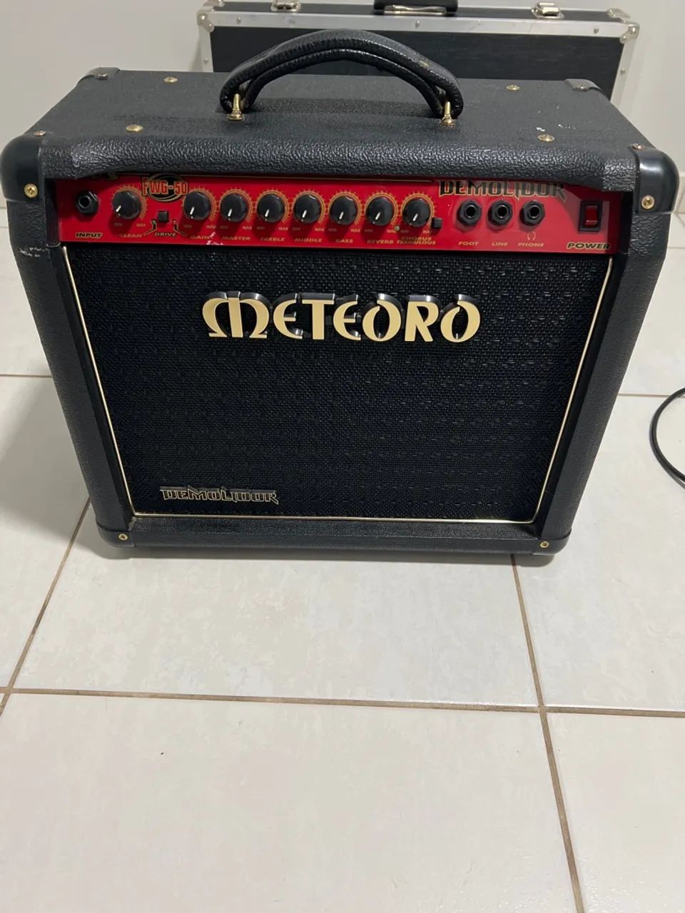 Amplificador Meteoro Demolidor RWG-50