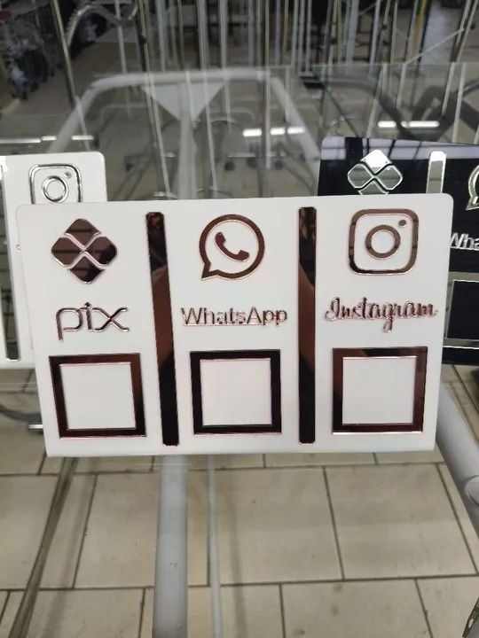 Placa c/3 - WhatsApp, Instagram, Pix
