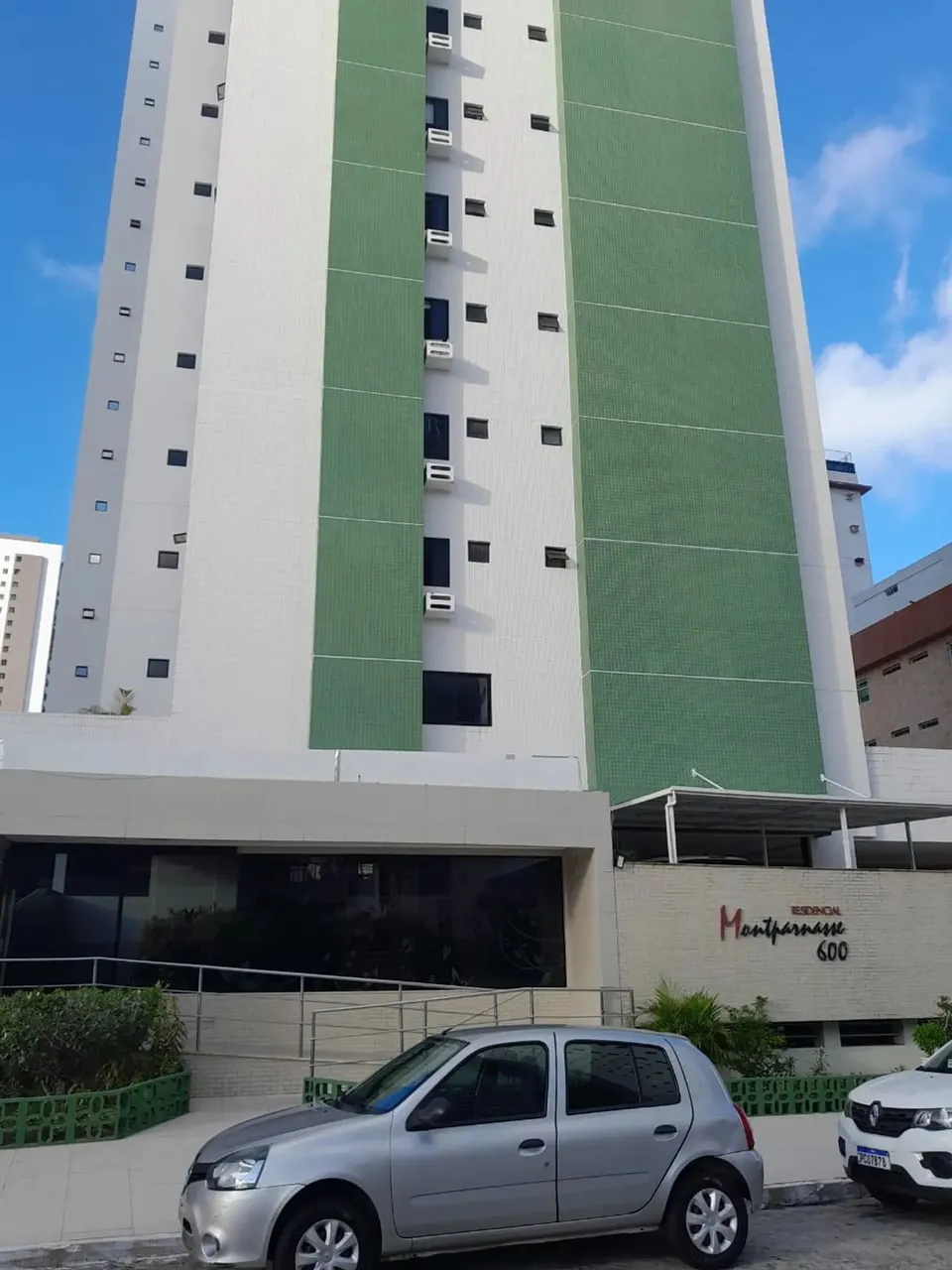 Apartamento 3 suítes Dce 2 vagas de garagem no Cabo Branco - João Pessoa - PB