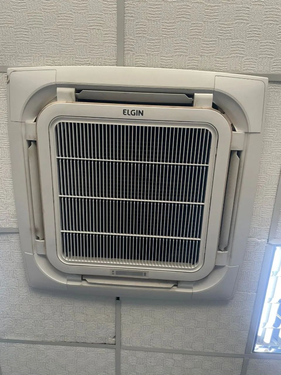 Ar Condicionado K7 Cassete Elgin 60000 BTU/h Quente e Frio