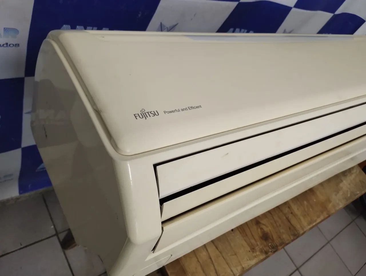 Evaporadora Split Hi-wall Fujitsu - 27.000 BTUS só frio 220V 