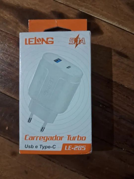 Carregador Turbo 5.1A USB e Type-C LE-285