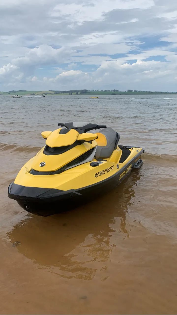 Jet Ski Sea Doo RXT 215 com Ré - À VISTA 50 MIL LEVA - 3 lugares + Carretinha + 3 coletes - Foto 5