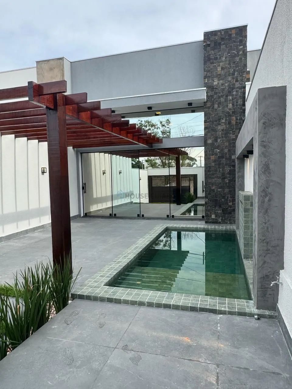 Vende - se Lindíssima Casa De Luxo No Jardim Universitário