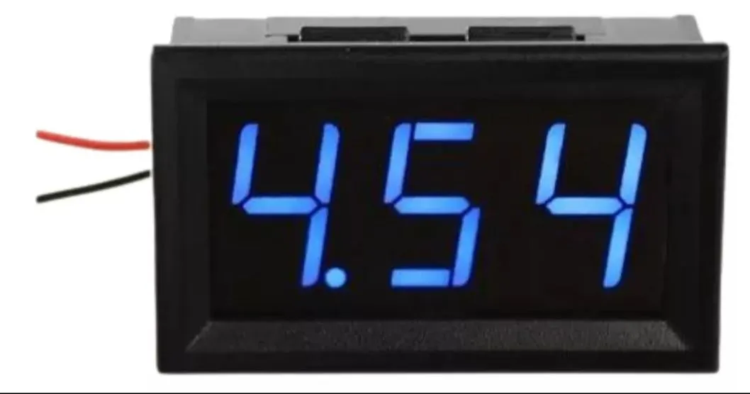 Voltímetro Digital 4.54V - Monitoramento de Tensão