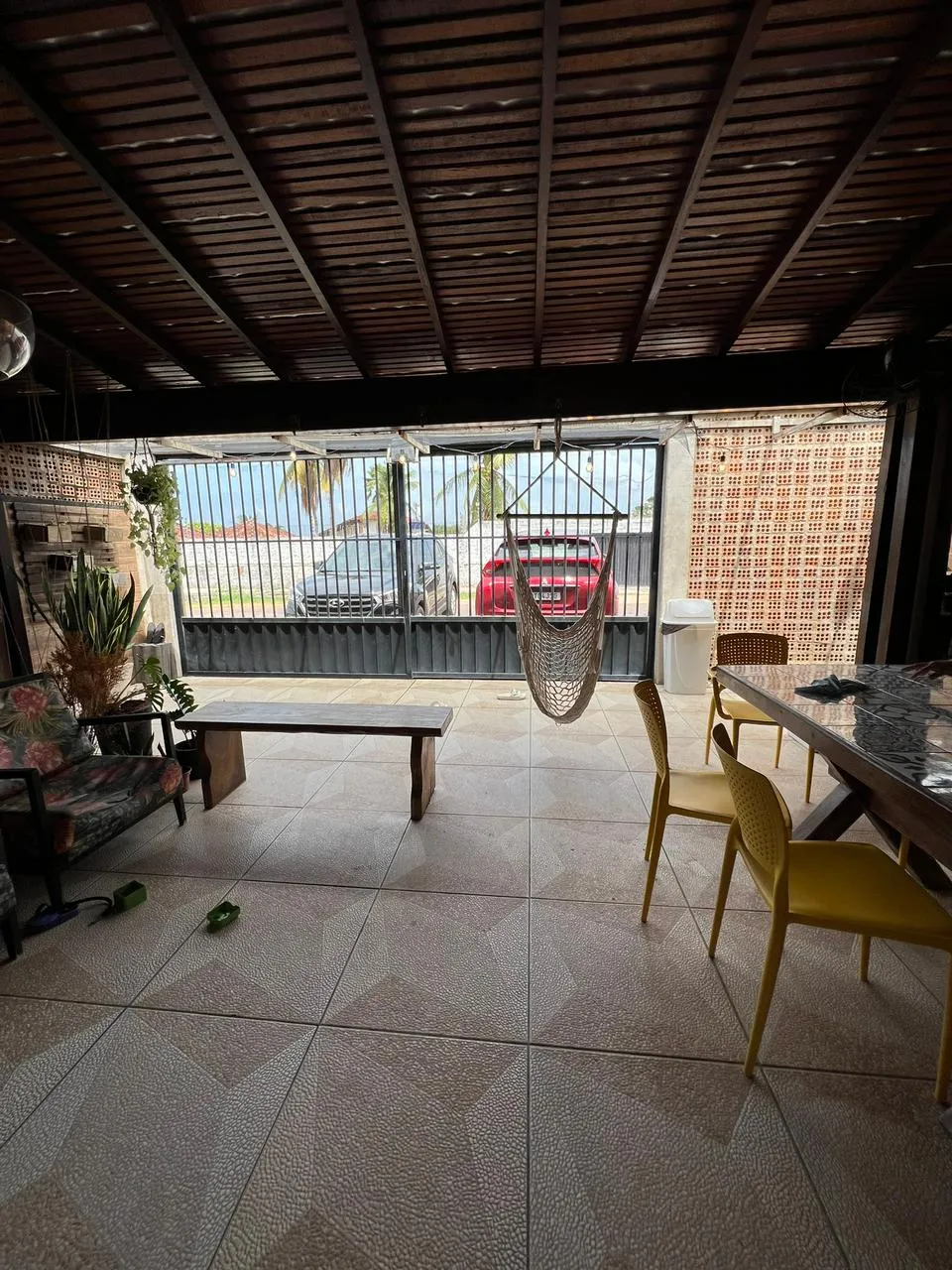 A S IMÓVEIS VENDE LINDA CASA EM COND.VILLAGIO DEI FIORI - SALINAS R$850.000,00