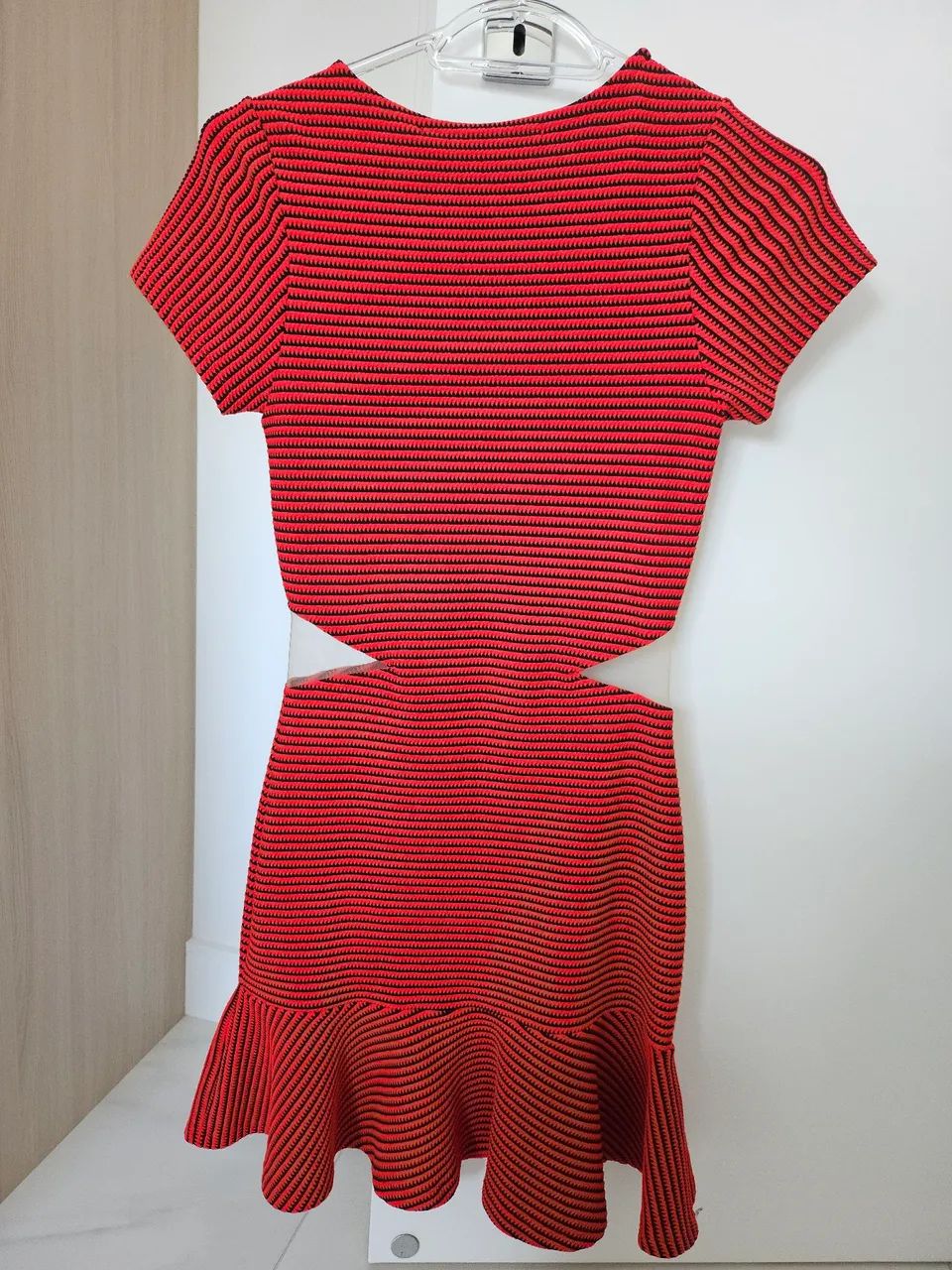 Vestido vermelho com transparência P - Foto 3