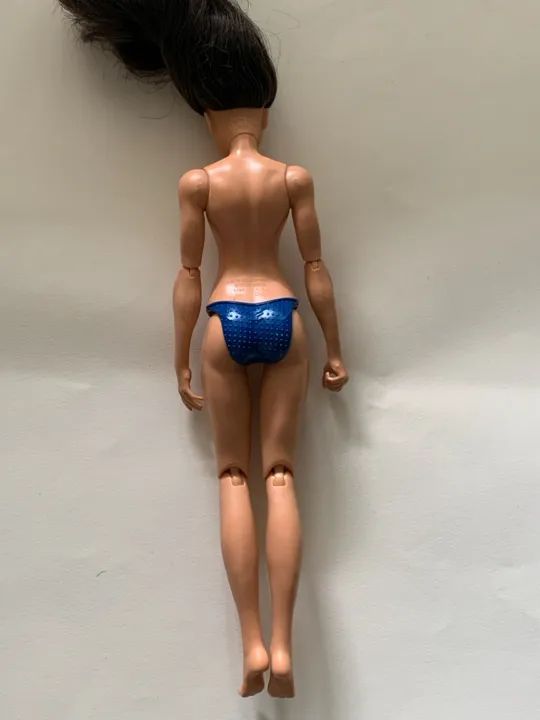 Boneca Barbie Wonder Woman DC Comics - Foto 4