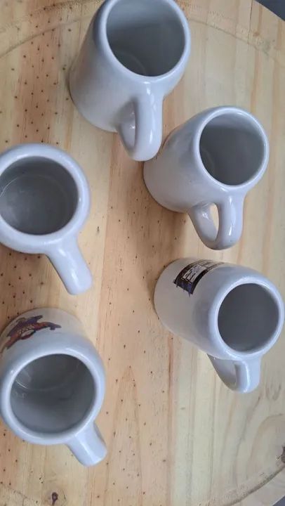 Miniaturas de Canecas de Chopp Chilenas em Cerâmica - 5 unidades para coleção - Foto 4