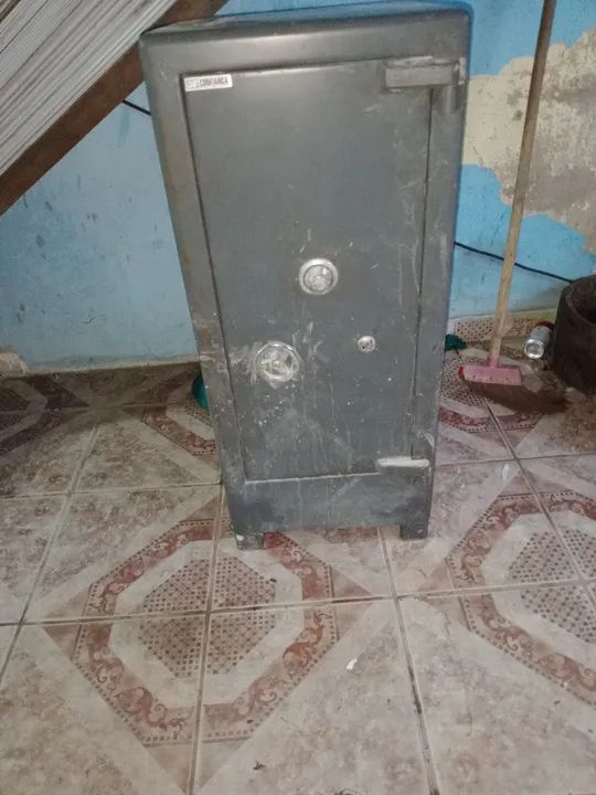 Vendo esse cofre "Leia a Descrição" - Foto 3