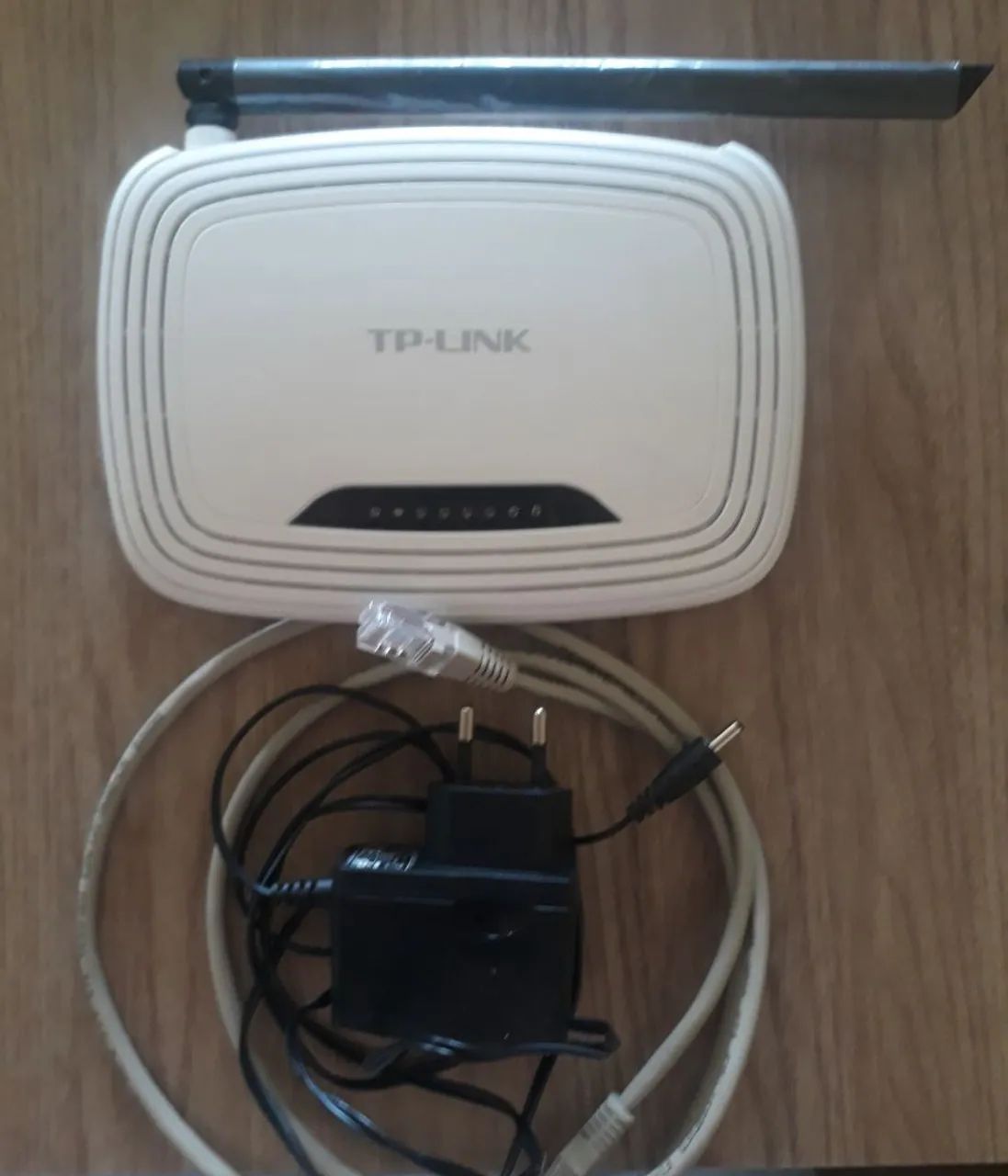 Roteador wifi TP Link 150Mbps TL-WR740N seminovo.
