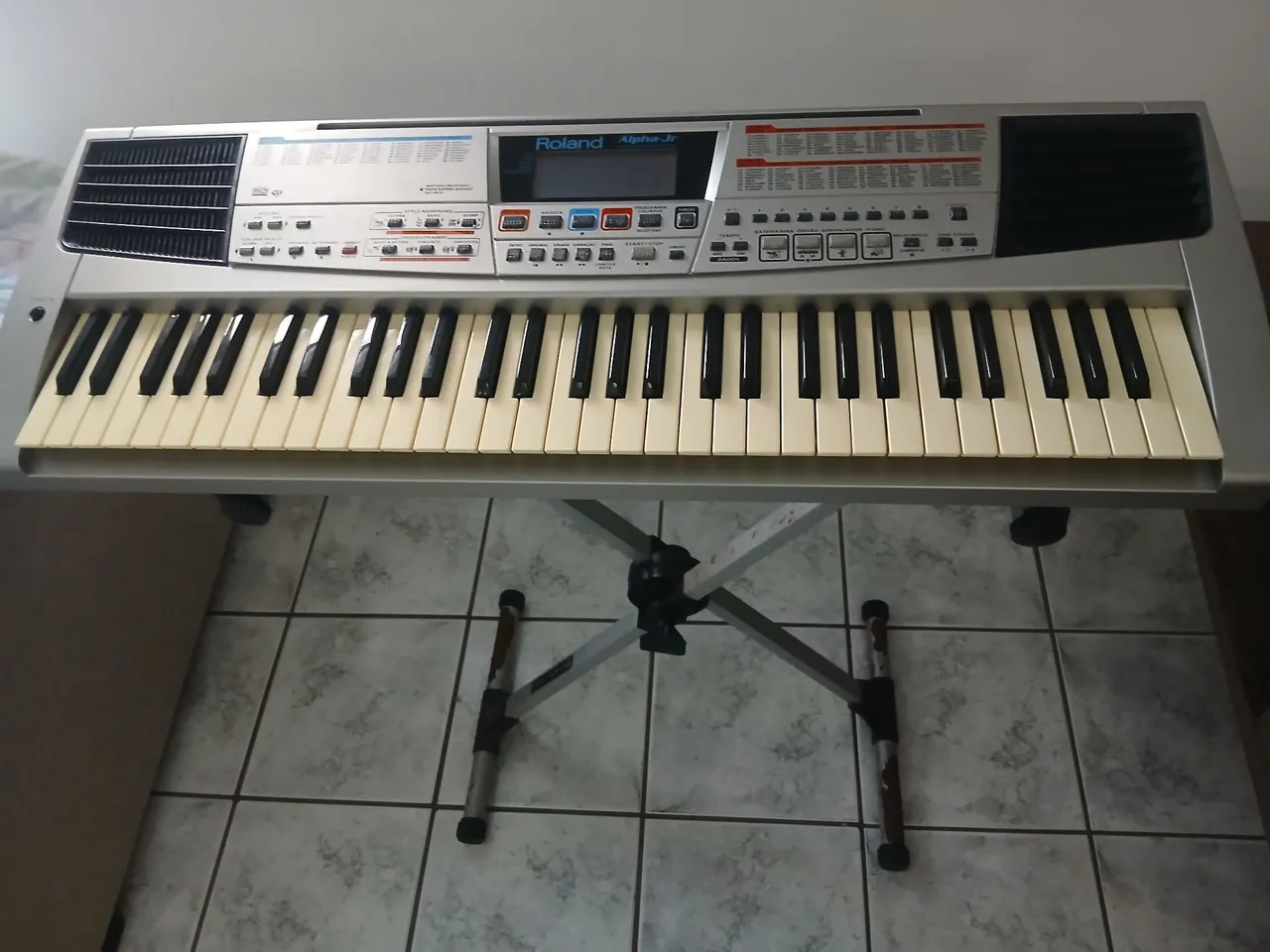 Teclado Roland Alpha Jr