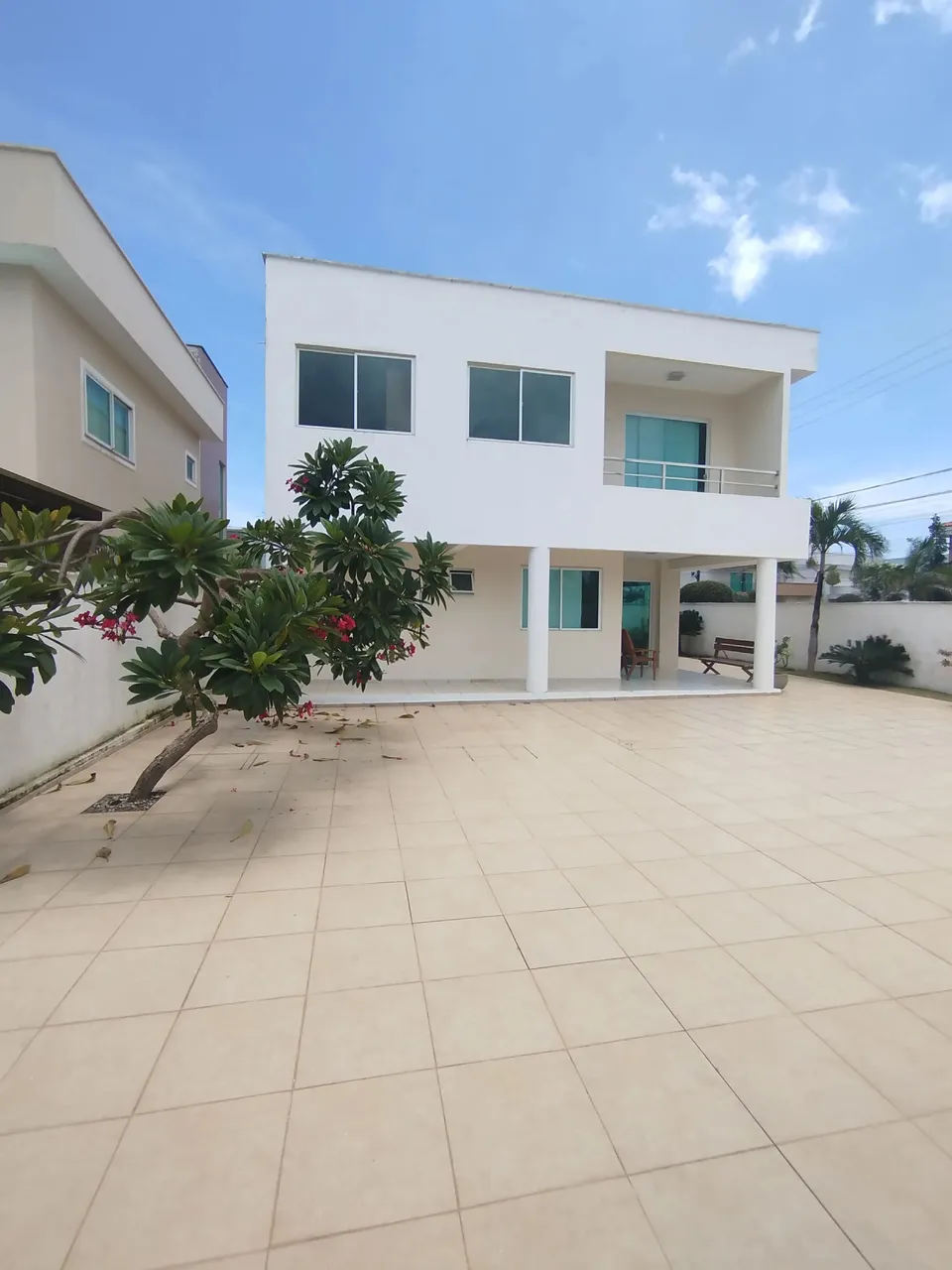 Alugo casa com fino acabamento no Aracagy condomínio Villa Fiori
