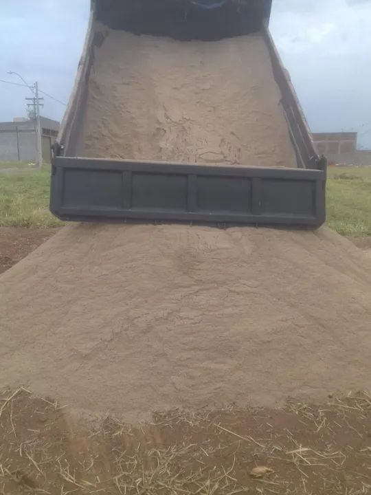 Areia, brita, pedra tapiocanga, pó de brita, cascalho, terra 