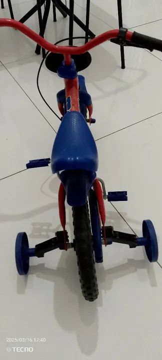 Bicicleta infantil com Rodinhas  - Foto 4