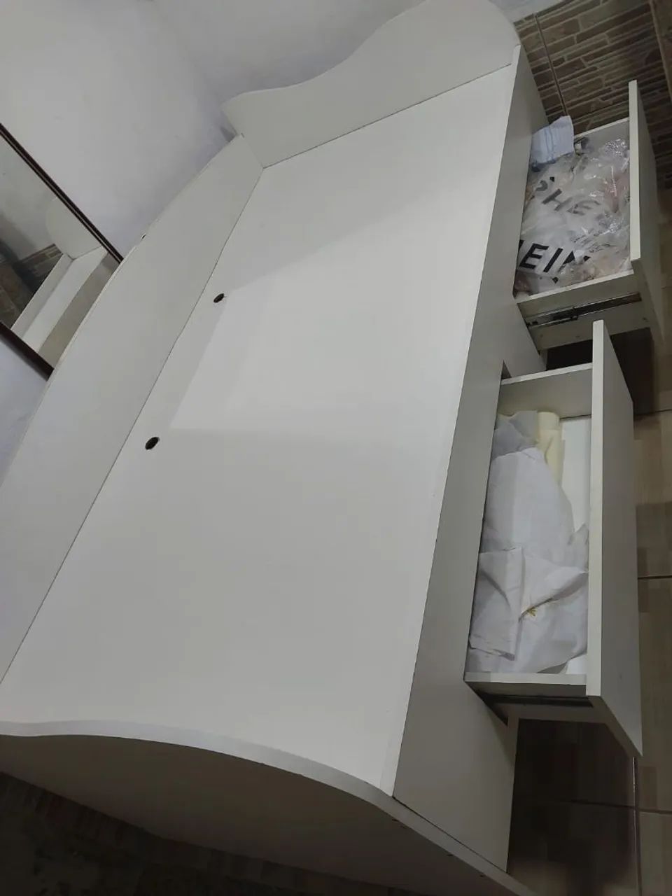 Cama box com gavetas