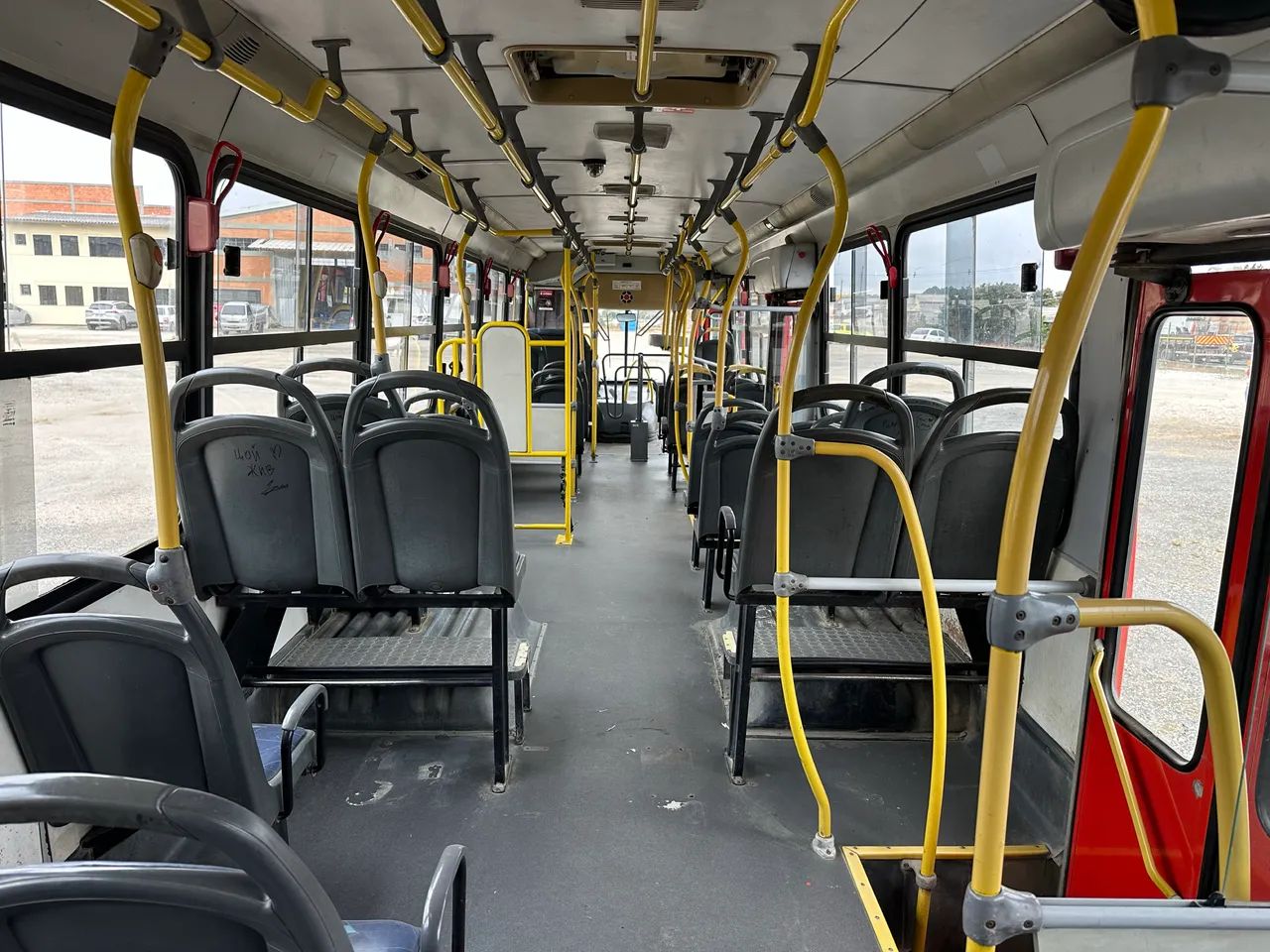 Ônibus urbano  - Foto 7