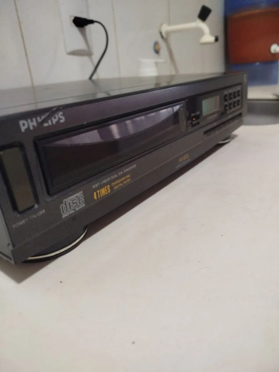 Toca CD Philips AK 601 - Foto 4