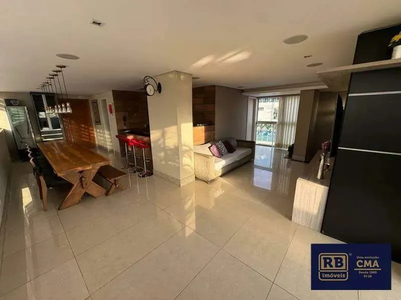 Cobertura à venda no Santa Tereza com 271 m²