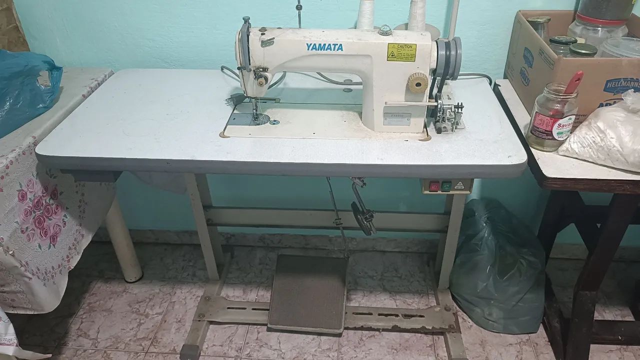 Máquina de Costura Industrial Yamata