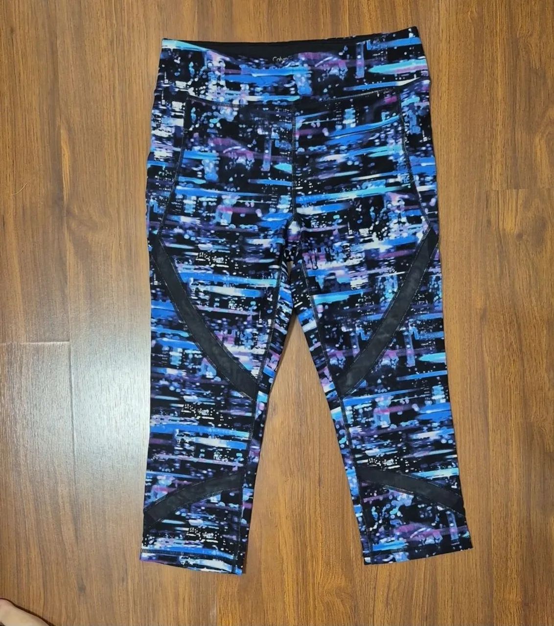 Bermurda/Leggin/Calça Feminina Capri Tamanho M Importada
