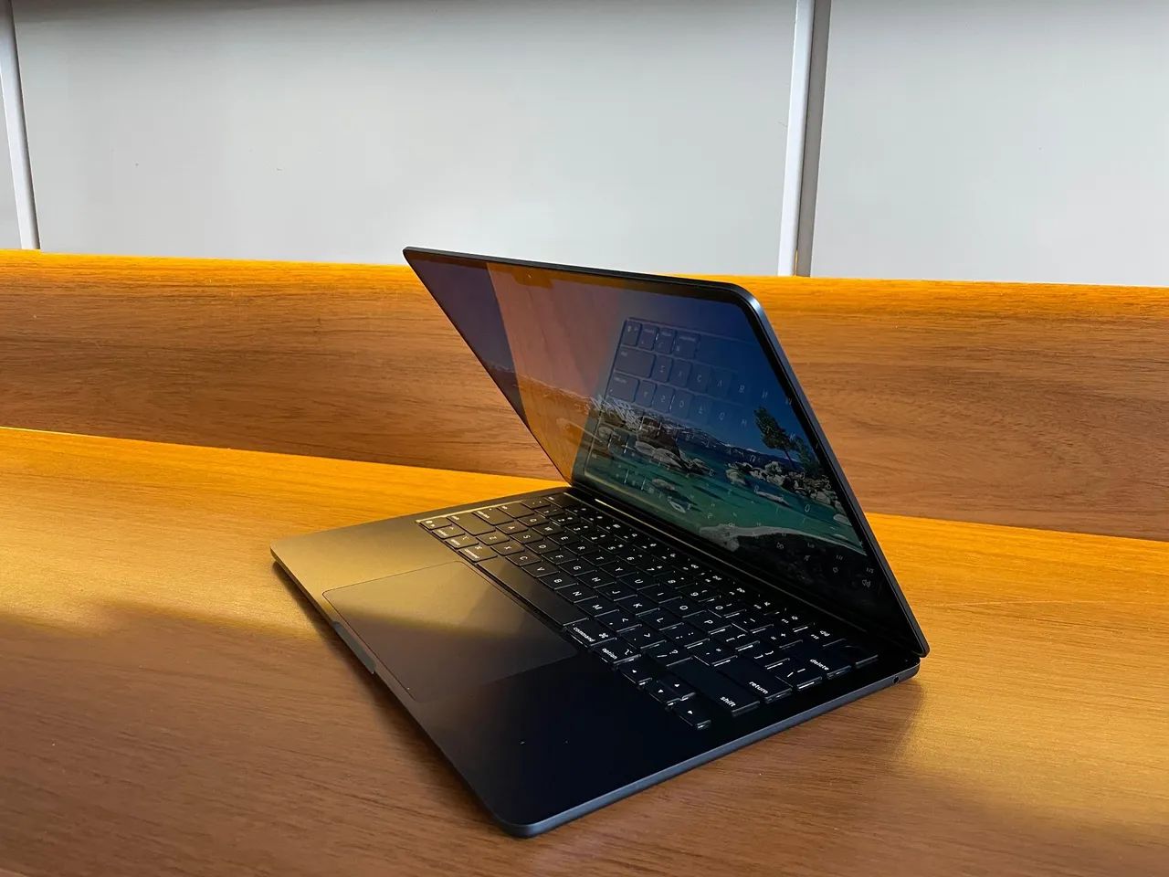 MacBook Air M4 13.6 256 SSD 16gb de ram MIDNIGHT - open box