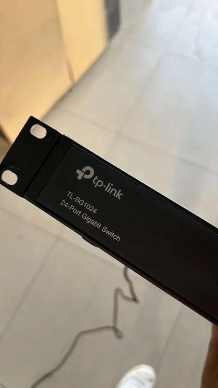  Vendo Switch TP-Link TL-SG1024 - Foto 2