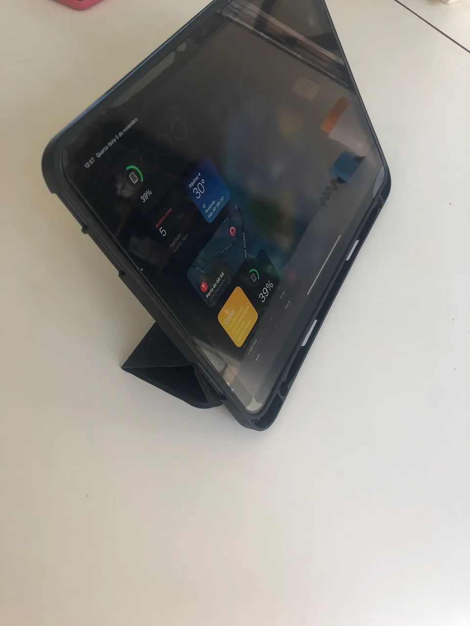 iPad 1064302533719553121