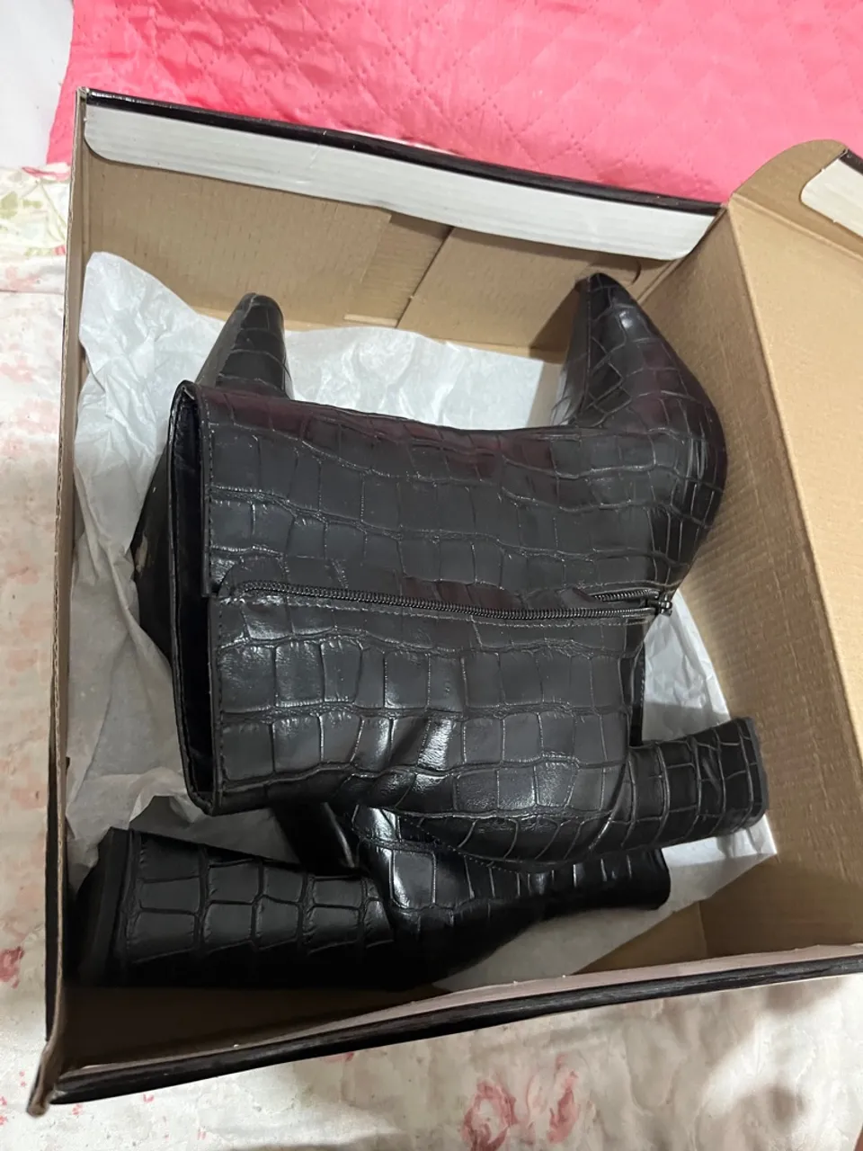Bota Feminina Preta Croco