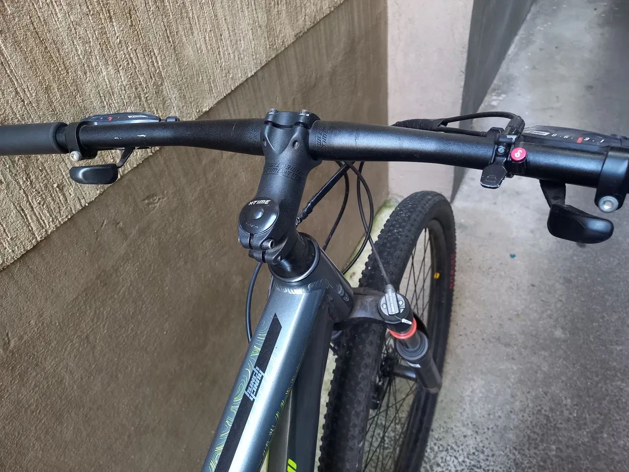 Bike TSW Hunch  + assessórios  - Foto 4