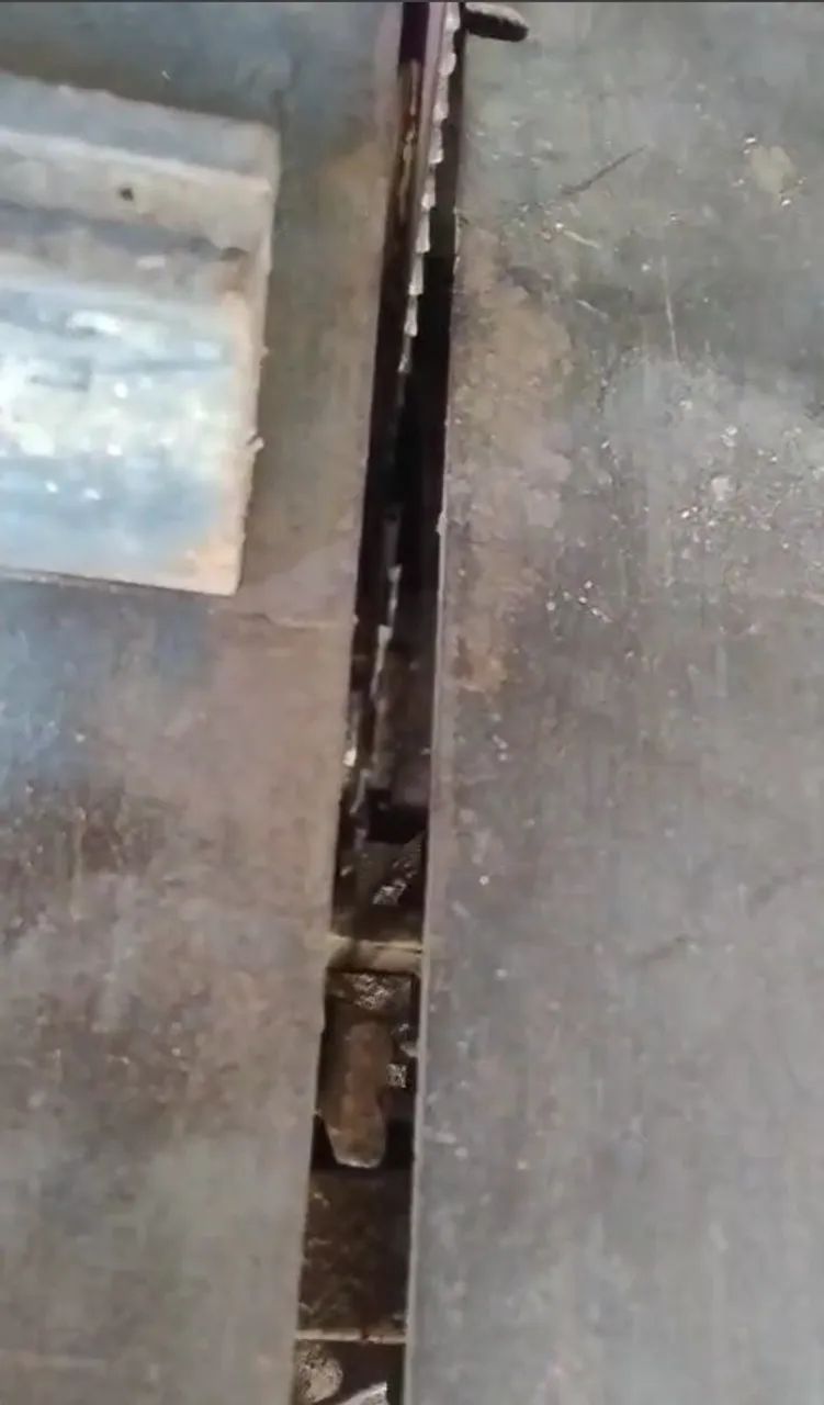 Esquadrejadeira de precisão64231828044163123