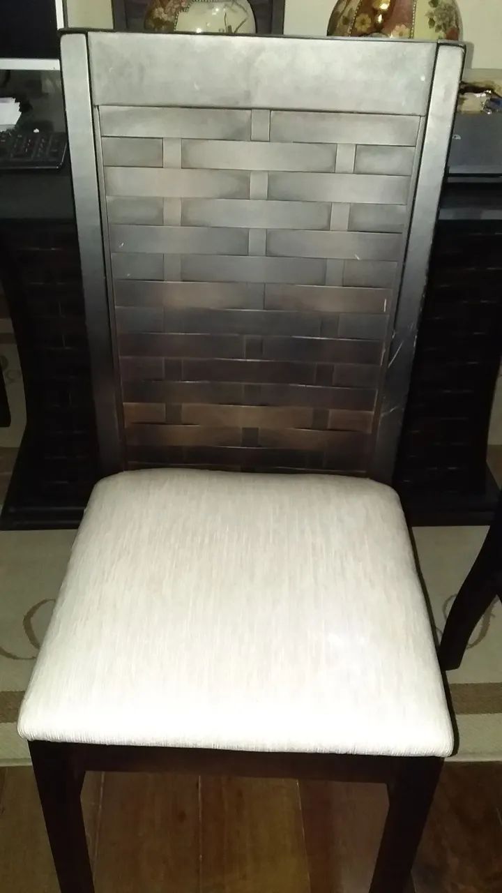 MESA DE JANTAR TAMPO EM VIDRO TEMPERADO COM 6 CADEIRAS NA COR TABACO - Foto 5